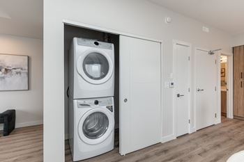 Washer dryer in unit